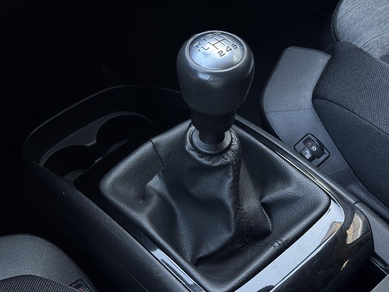 Citroën C4 Picasso (2018) 1.2 SpaceTourer PureTech tažné - fotka 36 z 44