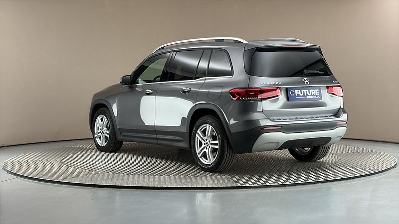 Mercedes-Benz GLB 200d AUT 4MATIC - fotka 2 z 30