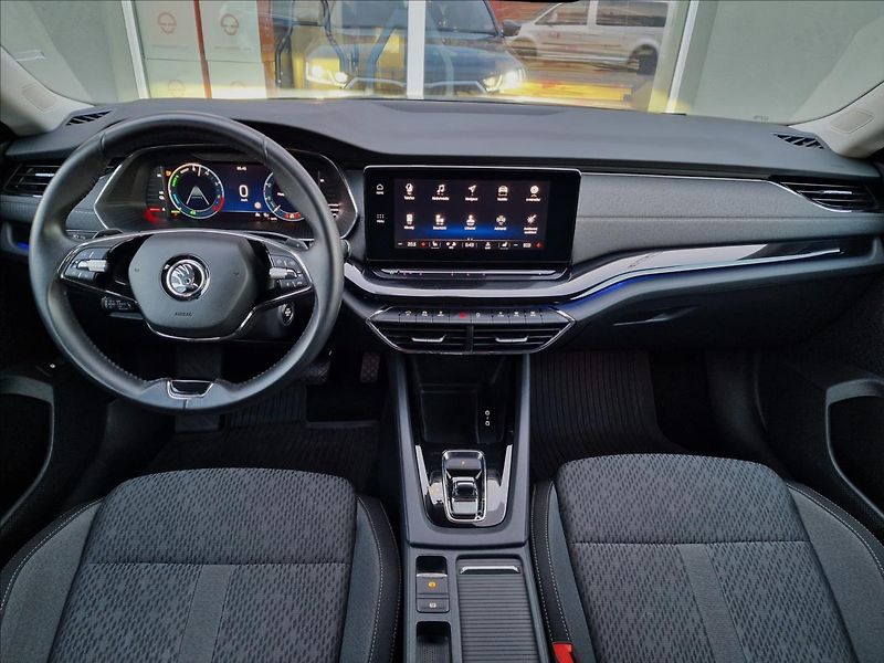 Škoda Octavia 1.4 TSI iV 150kW DSG Style,ČR - fotka 24 z 48
