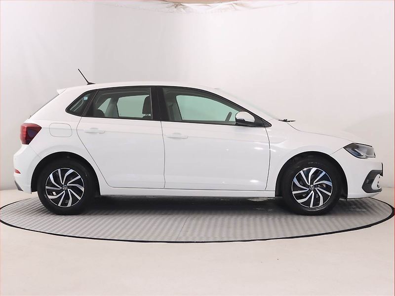 Volkswagen Polo (2023) 1.0 TSI, Serv.kniha, Tempomat - fotka 6 z 20