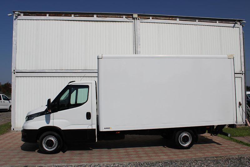 Iveco Daily 35S160 2,3 Skříň+čelo+klima - fotka 6 z 17