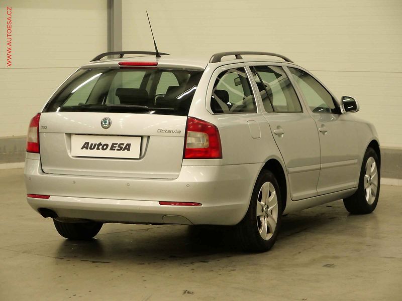 Škoda Octavia (2011) 1.4 TSI, AC, temp - fotka 4 z 22