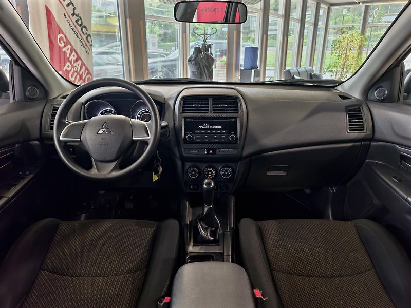 Mitsubishi ASX 1.6 MIVEC 86kW 1. majitel ČR - fotka 9 z 17