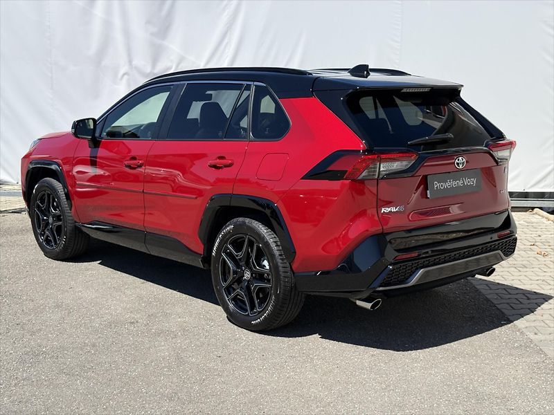 Toyota RAV4 2,5 GR SPORT - fotka 4 z 23
