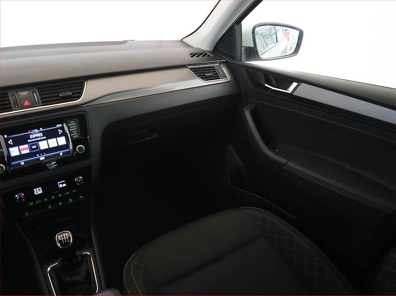 Škoda Rapid (2019) 1.0 TSI, Serv.kniha, Navi - fotka 8 z 15
