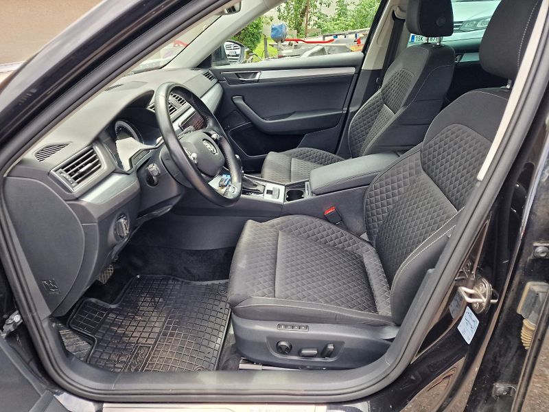 Škoda Superb 1,5TSI 110KW STYLE odp.DPH - fotka 7 z 25