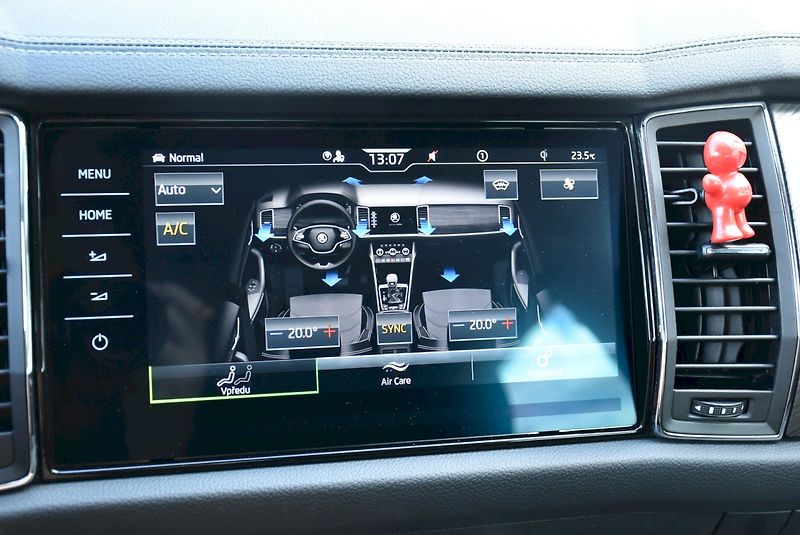 Škoda Kodiaq (2023) Style Plus 2.0 TSI 4X4 DSG - fotka 17 z 34