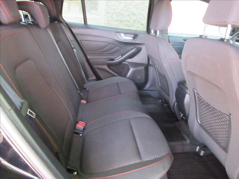 Ford Focus 1,5 i 133Kw, ST Line, Nové ČR - fotka 15 z 29