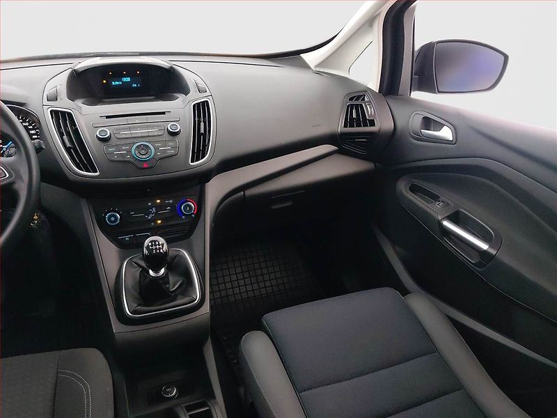 Ford Grand C-MAX (2016) 1.0 EcoBoost, 7 míst, ČR,1.maj - fotka 8 z 16