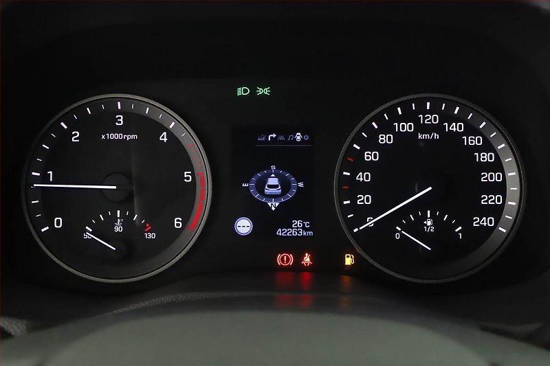 Hyundai Tucson (2016) 1.7 CRDi, Serv.kniha, Navi - fotka 9 z 14