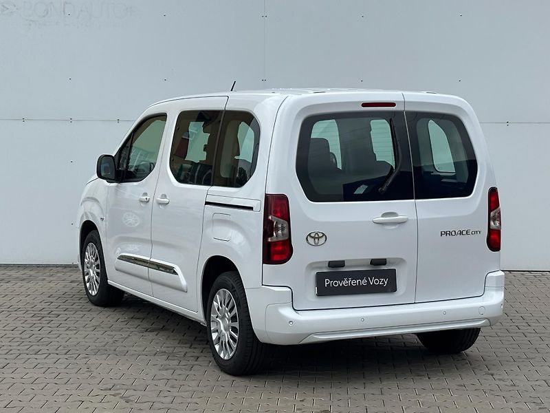 Toyota ProAce City Verso 1.2T 110k Short Business - fotka 7 z 22