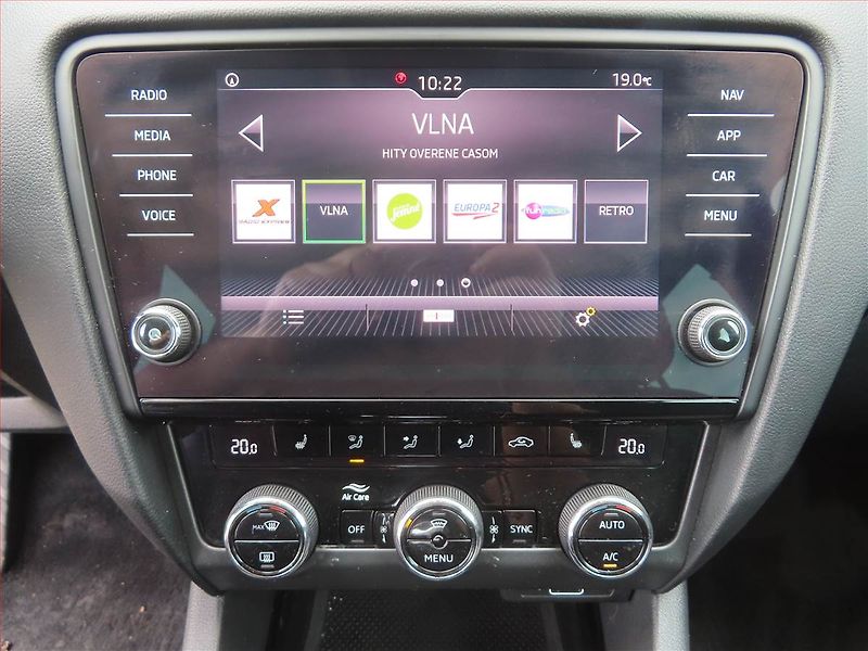 Škoda Octavia (2019) 2.0 TDI, Automat, Navi - fotka 15 z 19