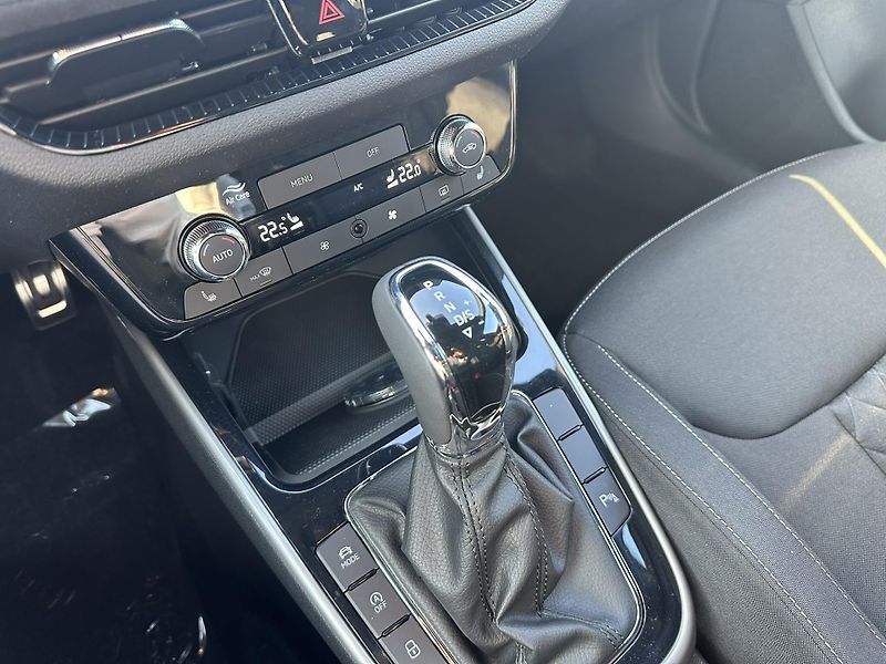 Škoda Fabia DYNAMIC 1.0TSI 85kW DSG - fotka 11 z 13