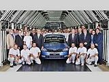 Škoda Auto zahájila 23. srpna v Mladé Boleslavi výrobu nové kompaktní limuzíny Rapid. Vůz bude od října postupně uváděn na evropské trhy, příští rok v Číně a od roku 2014 v Rusku.