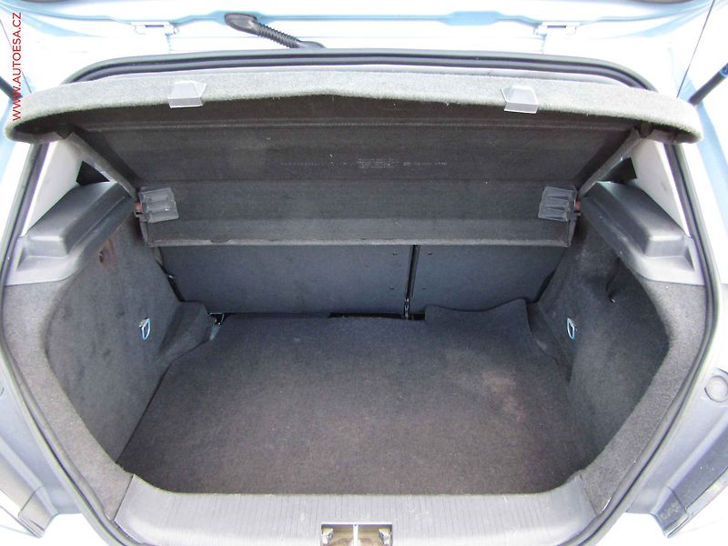 Opel Astra (2009) 1.4i, ČR, AC, tempo - fotka 7 z 18
