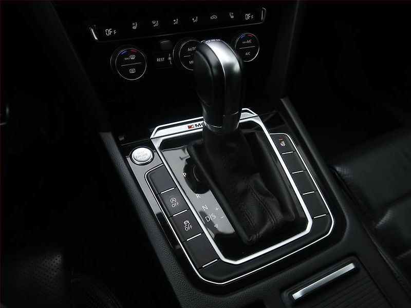 Volkswagen Passat (2018) 2.0 TDI, 4X4, Automat, Kůže - fotka 13 z 28