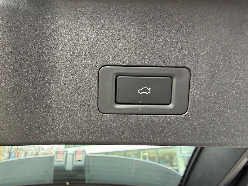 Omoda 9 Premium 1.5 SHS, AWD AT, SKLAD - fotka 37 z 38