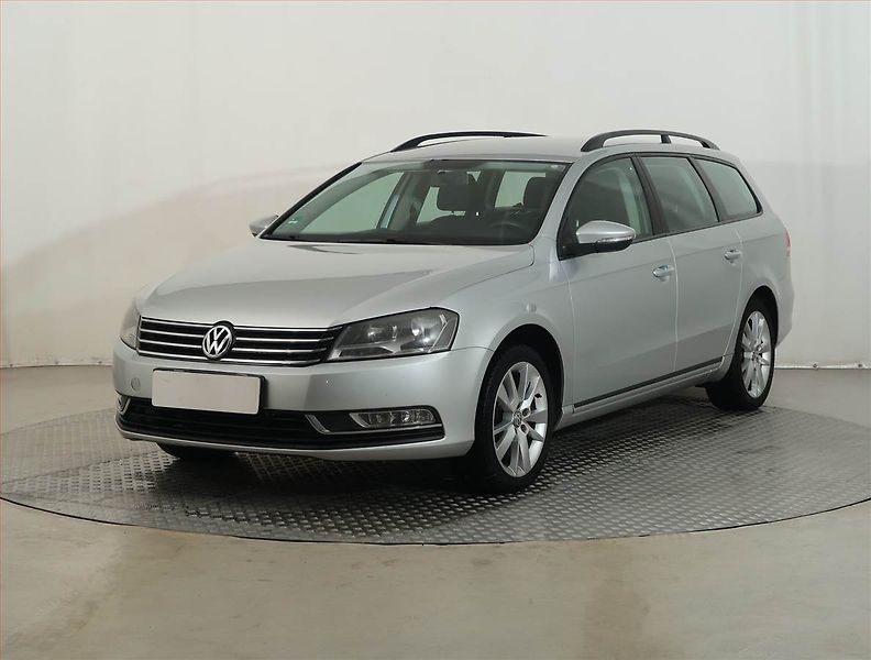 Volkswagen Passat (2012) 2.0 TDI, 4X4 - fotka 2 z 13