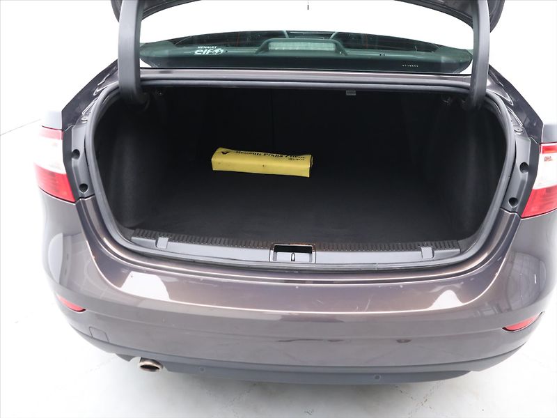 Renault Fluence 1,5 dCi 81kW Privilege CZ 1.ma - fotka 10 z 33