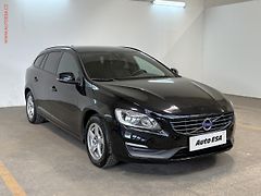 Volvo V60 (2015) 1.6 D2, navi, autoAC - fotografie inzerátu