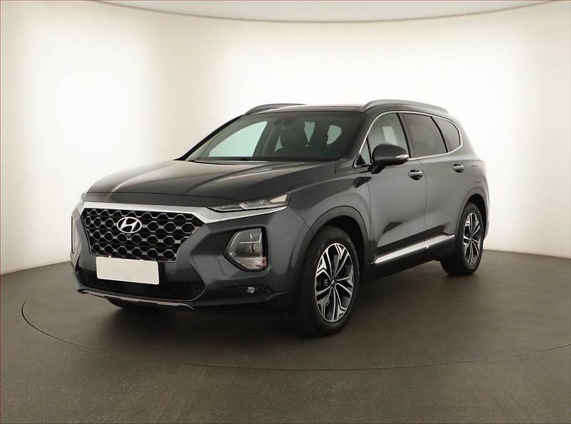 Hyundai Santa Fe (2020) 2.2 CRDi - fotka 2 z 19