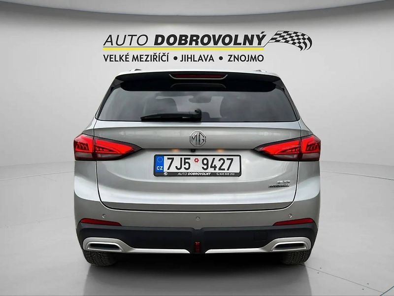 MG ZS HEV EXCLUSIVE 1.5L (145kW) SUV - fotka 7 z 49