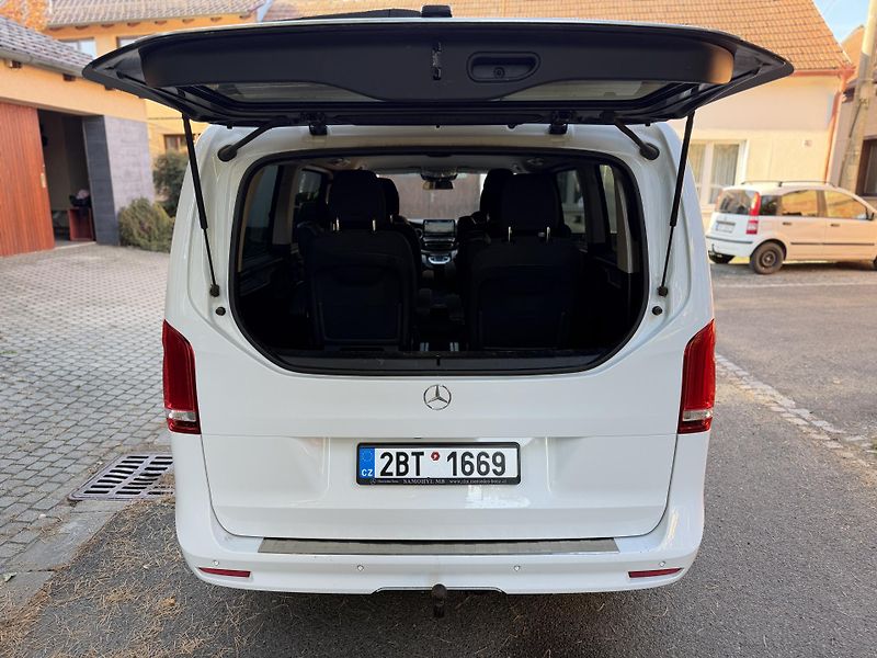Mercedes-Benz Třídy V (2021) Mercedes-Benz V 300 d L 4MATIC - fotka 5 z 19