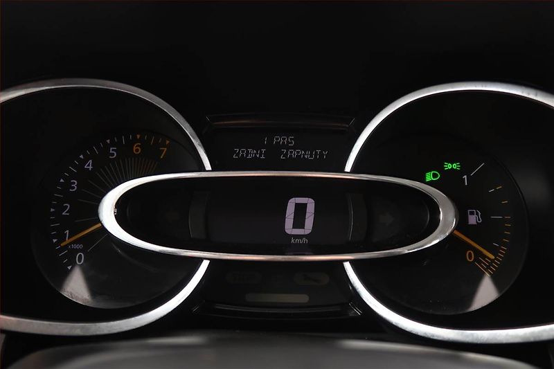 Renault Clio (2014) 1.2 16V, po STK, jezdí výborně - fotka 11 z 14