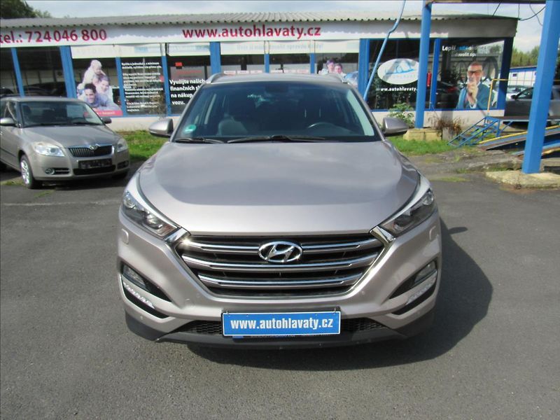 Hyundai Tucson 1,6 GDi 97kW Premium - fotka 2 z 32