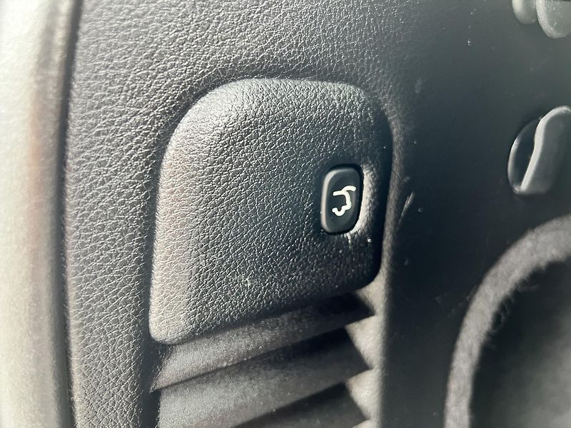 Jeep Grand Cherokee 3.0CRD SUMMIT AUTOMAT KŮŽE - fotka 33 z 47