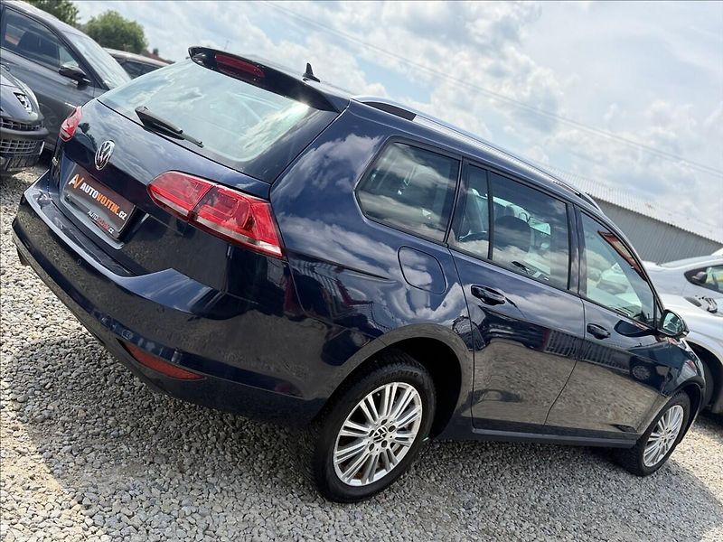Volkswagen Golf TSI DSG F1 NAVI SERVISKA - fotka 5 z 32