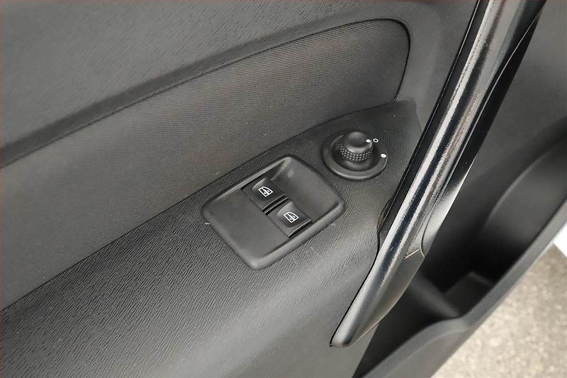 Renault Kangoo (2021) Zen 1.5 dCi, 5Míst, ČR, 1Maj - fotka 8 z 11