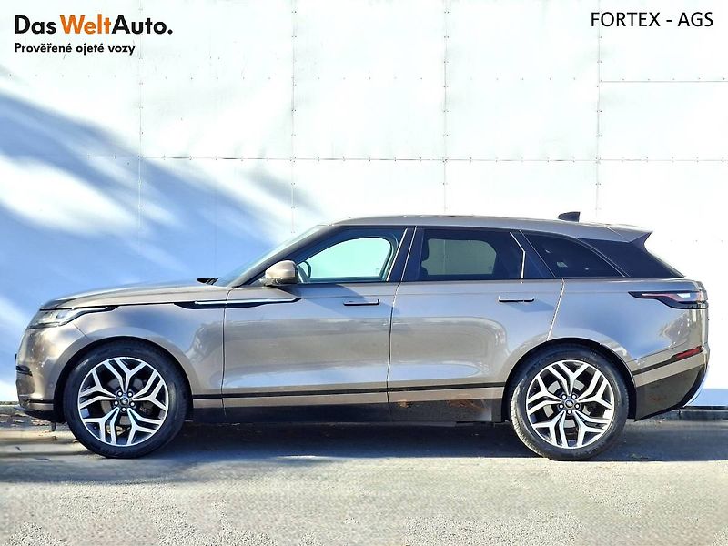 Land Rover Range Rover Velar (2018) D240 SE,2.0L 177kW,4x4,Automat - fotka 3 z 33