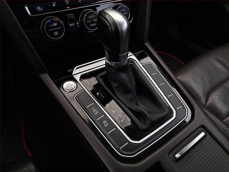 Volkswagen Passat (2015) Highline 2.0 TDI, Automat - fotka 13 z 20