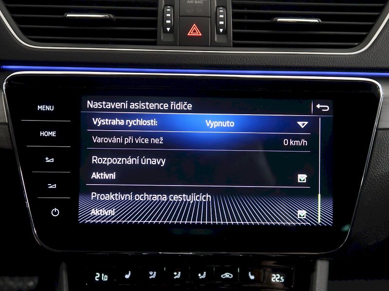 Škoda Superb (2019) STYLE 2.0TDI 140KW 4x4 DSG WEB - fotka 26 z 42