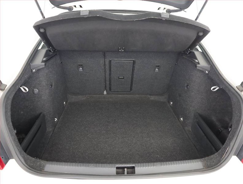 Škoda Octavia (2017) 1.6 TDI, Navi, Tempomat - fotka 15 z 16