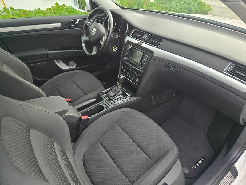 Škoda Superb (2015) 2.0 TDI DSG,Rozvody,TOP - fotka 18 z 24