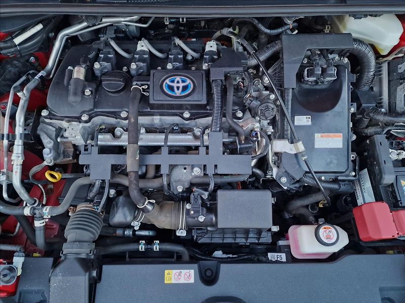 Toyota Corolla 1.8 Hybrid Comfort, ČR,1.Maj. - fotka 39 z 46