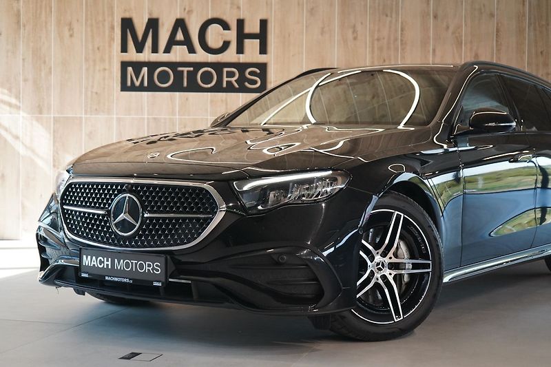 Mercedes-Benz Třídy E 220d 4MATIC AMG, Pano, Tažné - fotka 2 z 49
