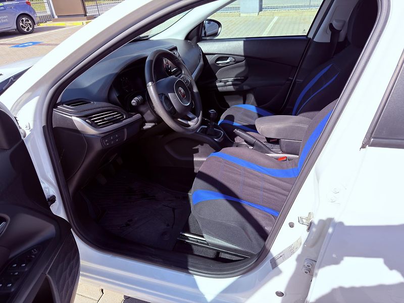 Fiat Tipo 1.4-70KW,KLIMA,NOVÉ BRZDY+PNEU - fotka 10 z 24