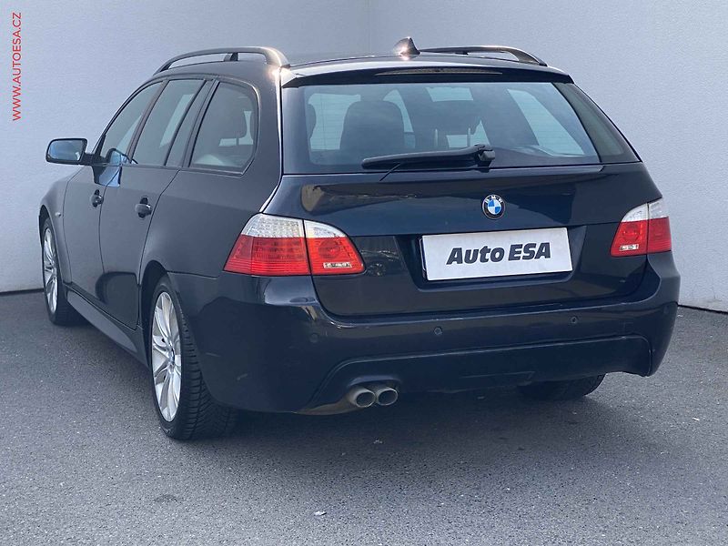 BMW Řada 5 (2009) 3.0d 525 xDrive, ČR, AT - fotka 6 z 19