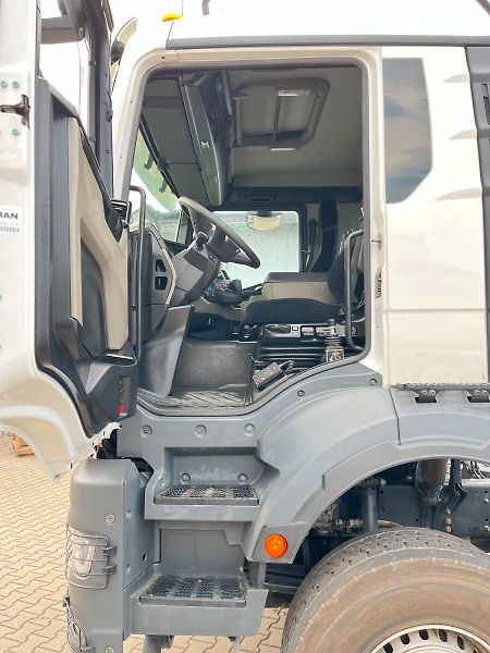 MAN TGS (2024) 26.520 6x4 hydraulika EURO 6 - fotka 15 z 18