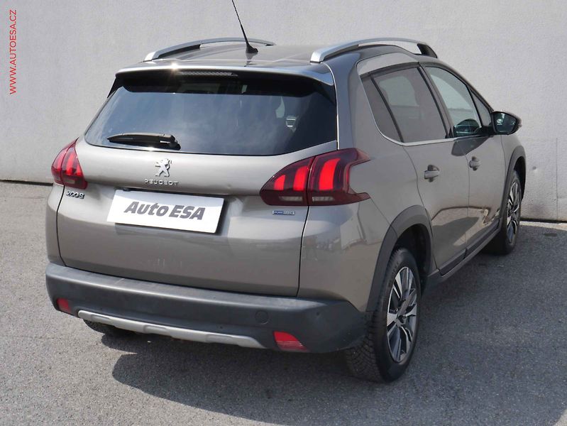 Peugeot 2008 (2016) 1.2PT, 2.maj,ČR, AT - fotka 4 z 15