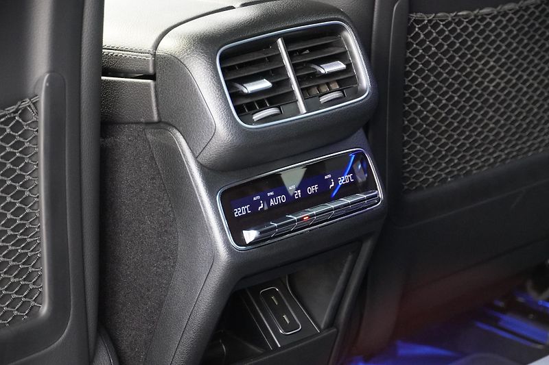 Mercedes-Benz GLE 300d,4matic,AMG,ČR,Tažné,360 - fotka 20 z 36