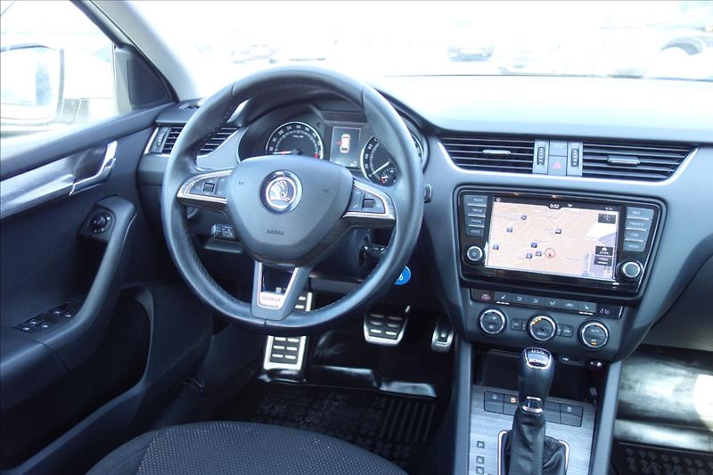 Škoda Octavia 2,0 TDi 135KW, ČR, SCOUT, 4x4. - fotka 19 z 33