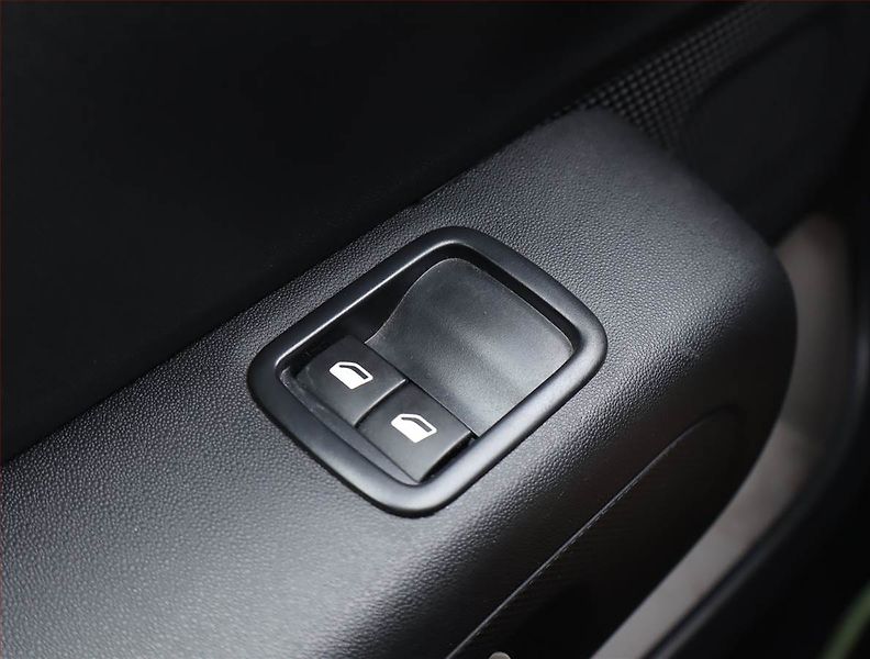 Citroën C3 (2021) 1.2 PureTech, Serv.kniha - fotka 13 z 15