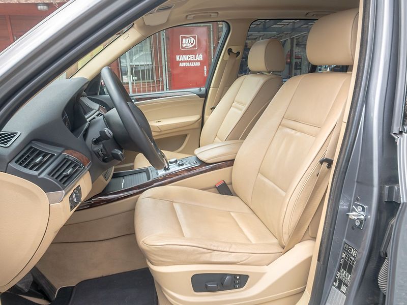 BMW X5 (2007) 3.0D 173KW 7sed – PO SERVISU - fotka 18 z 50