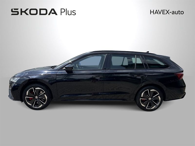 Škoda Octavia (2020) Combi 1.4 TSI iV DSG RS - fotka 3 z 35