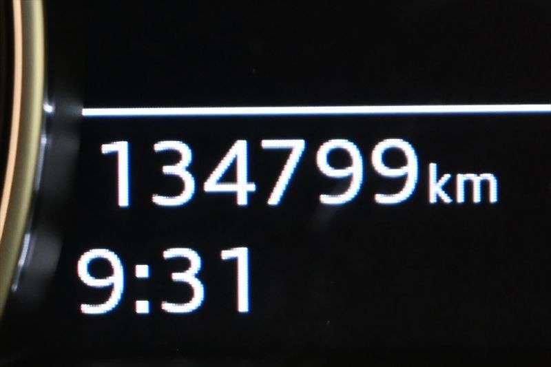 Audi A4 2,0 TDI 120kW Mild Hybrid Záru - fotka 15 z 26