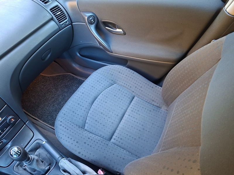 Renault Laguna (2004) 1.9dCi 79kW - fotka 12 z 28
